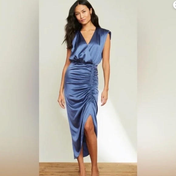 Veronica Beard Dresses & Skirts - Veronica Beard Casela Silk Dress